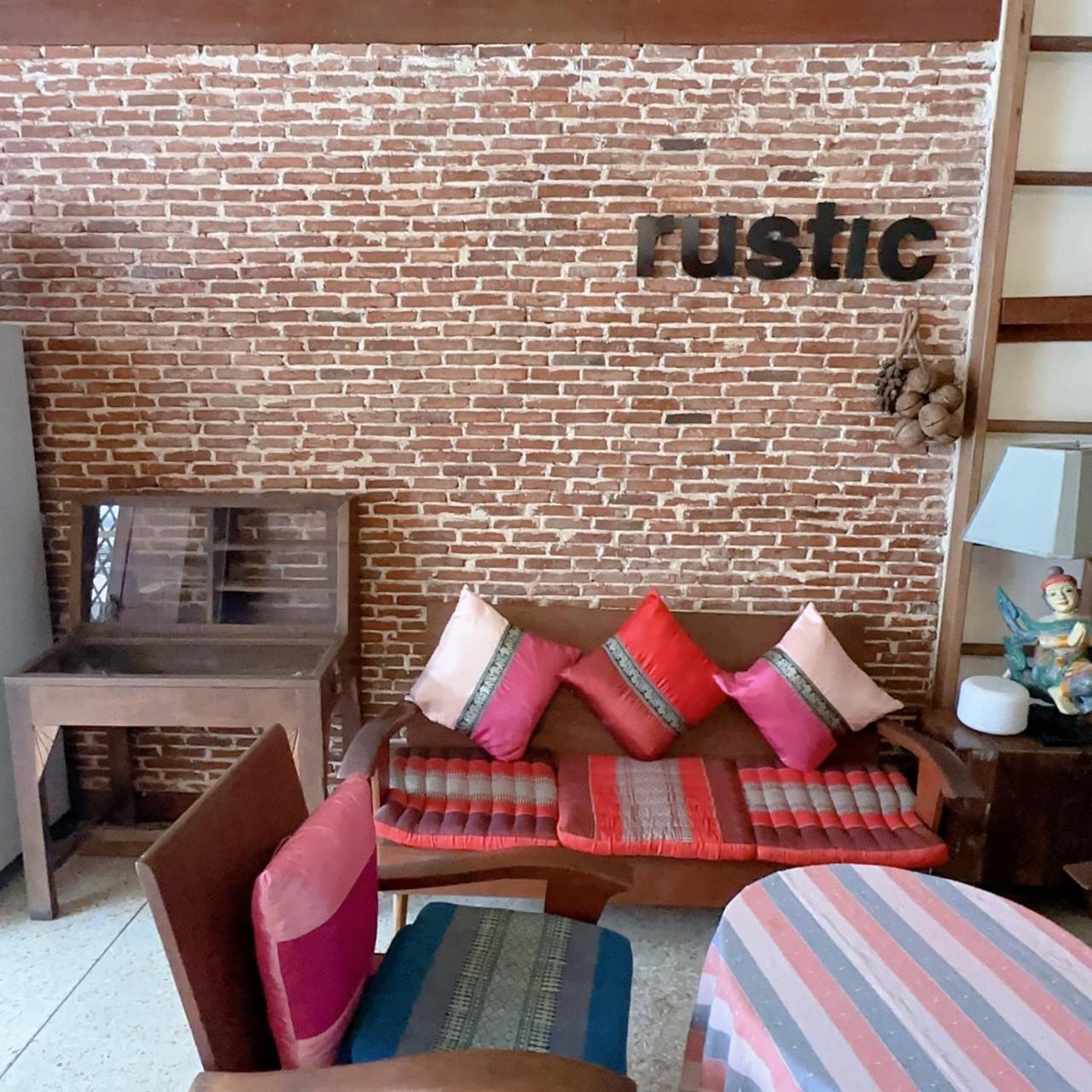 צ'יאנג מאי Rustic Guest House מראה חיצוני תמונה